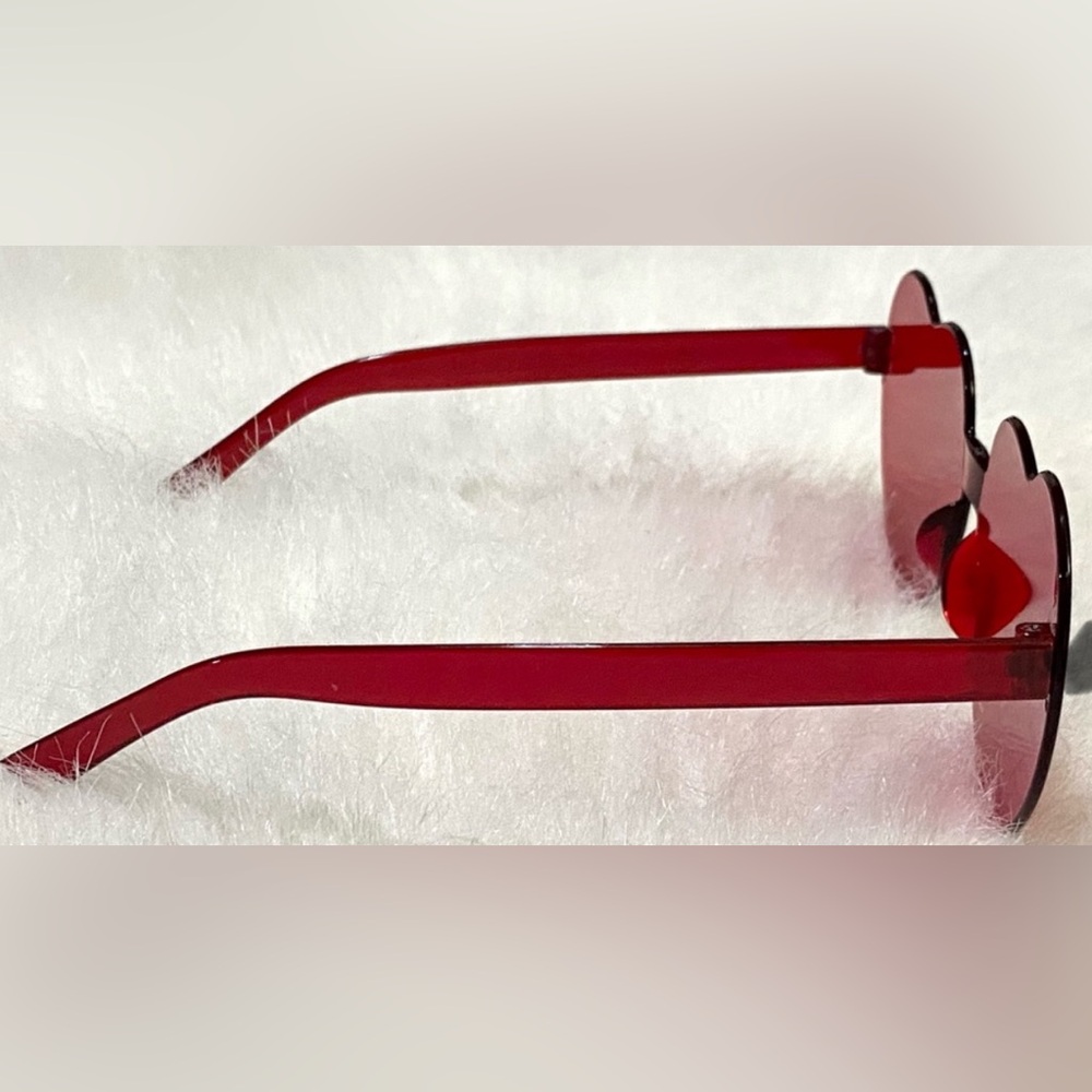 Red Heart Shaped Rimless Sunglasses Special Occasion Party Boho Y2K Festival - Picture 8 of 12